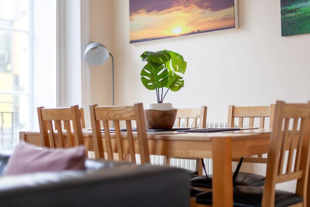 Spacious & Central 3-Bed Flat By Popular Waterloo! Londra Exterior foto