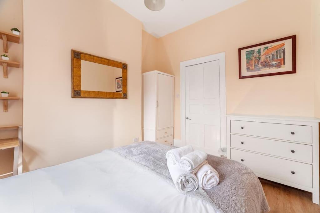 Spacious & Central 3-Bed Flat By Popular Waterloo! Londra Exterior foto